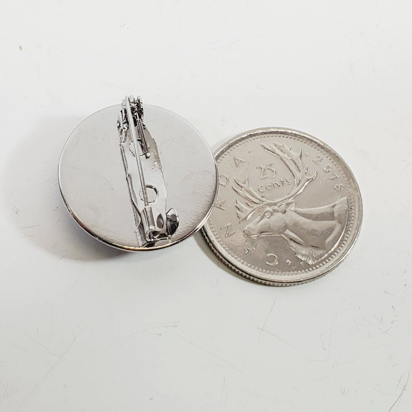 Speedometer Brooch - Unique Collectibles