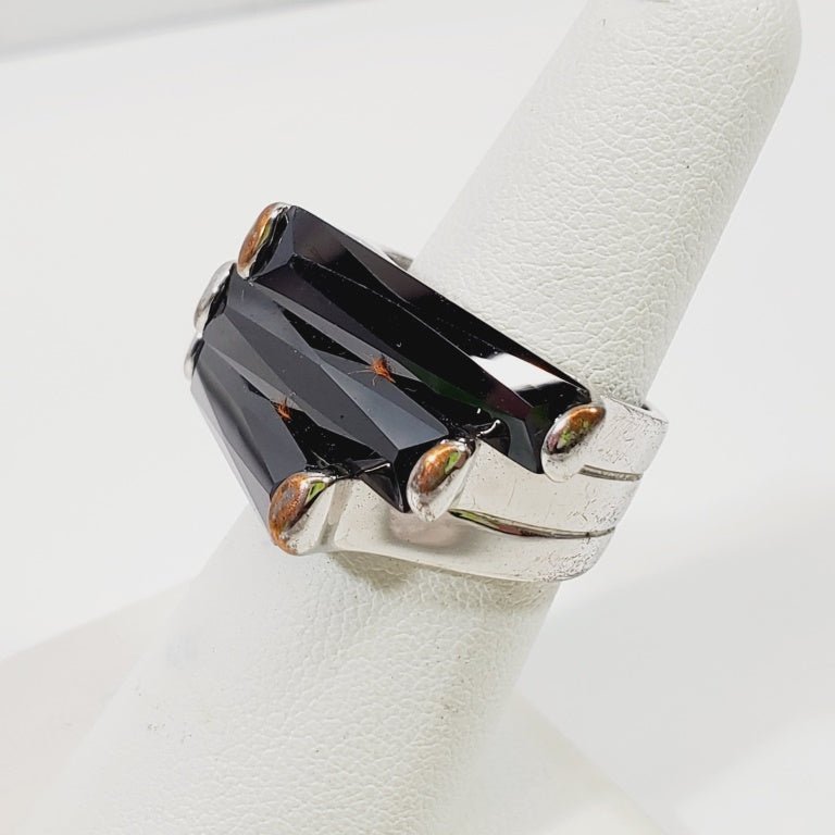 Vintage Crystal Ring Size 7 - Unique Collectibles