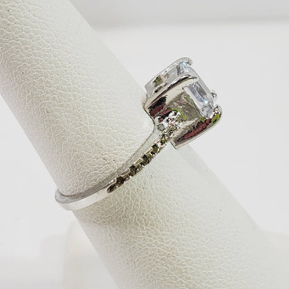 Crystal Ring Size 6 - Unique Collectibles