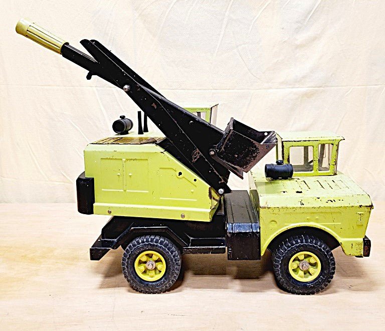 1967 Green Tonka Mighty Shovel 3930 Pressed Steel [50] - Unique Collectibles