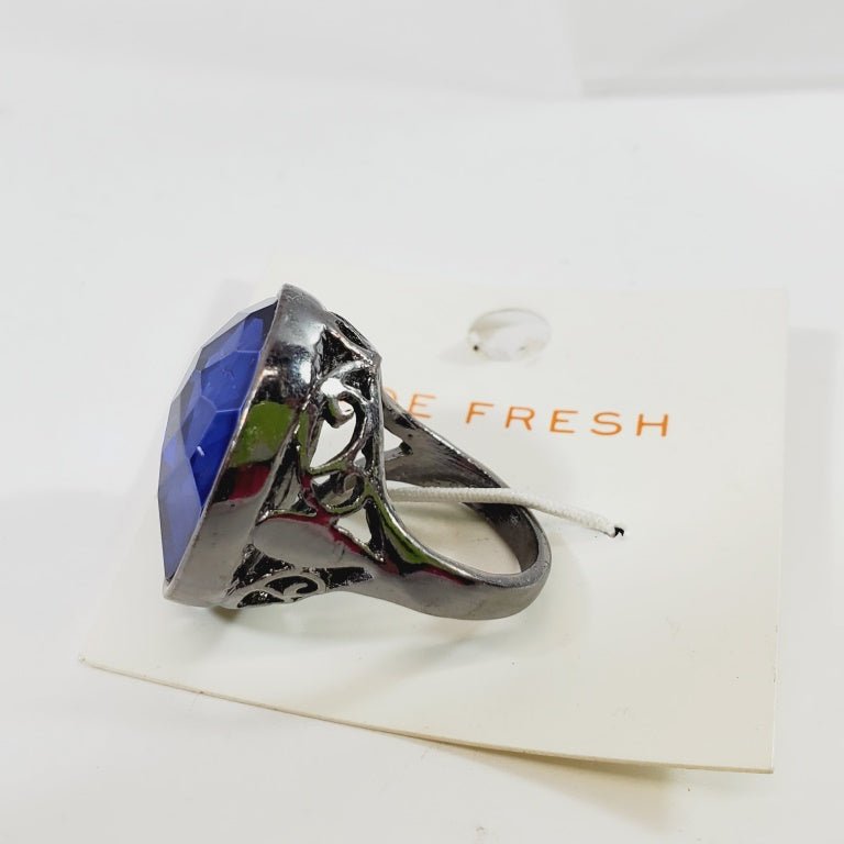 Blue Gemstone Ring Size 7 Joe Fresh - Unique Collectibles