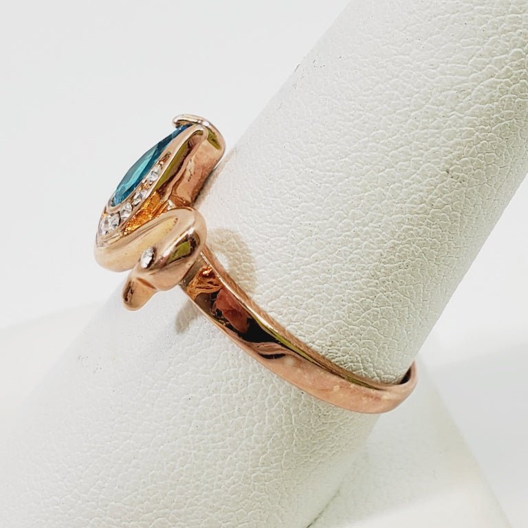 Crystal Swan Ring Size 9 - Unique Collectibles