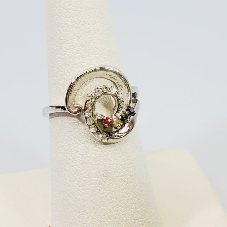 Crystal Ring Size 7 - Unique Collectibles