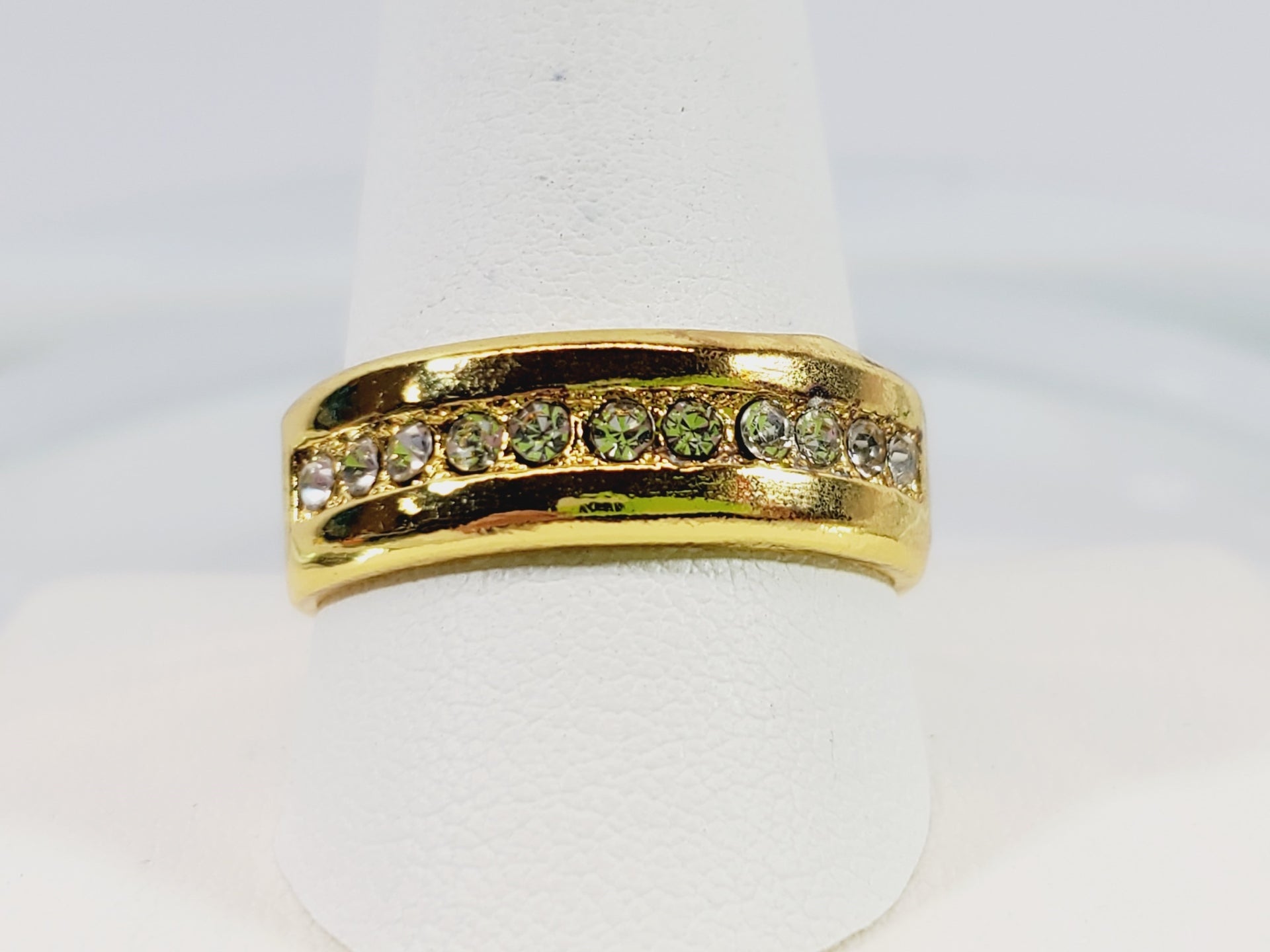 Crystal Ring Size 11 - Unique Collectibles