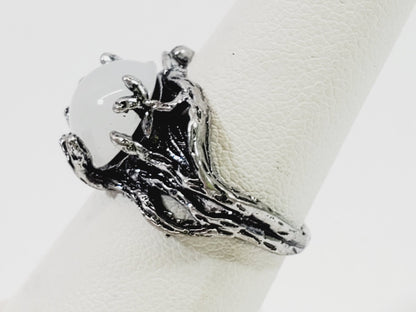 Figural Ring Size 6.5 Moonstone - Unique Collectibles