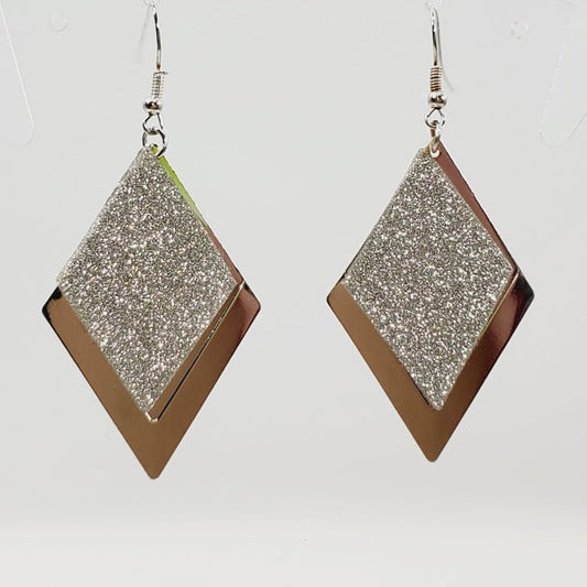 Dangly Earrings - Unique Collectibles