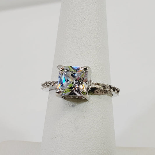 Crystal Ring Size 6 - Unique Collectibles