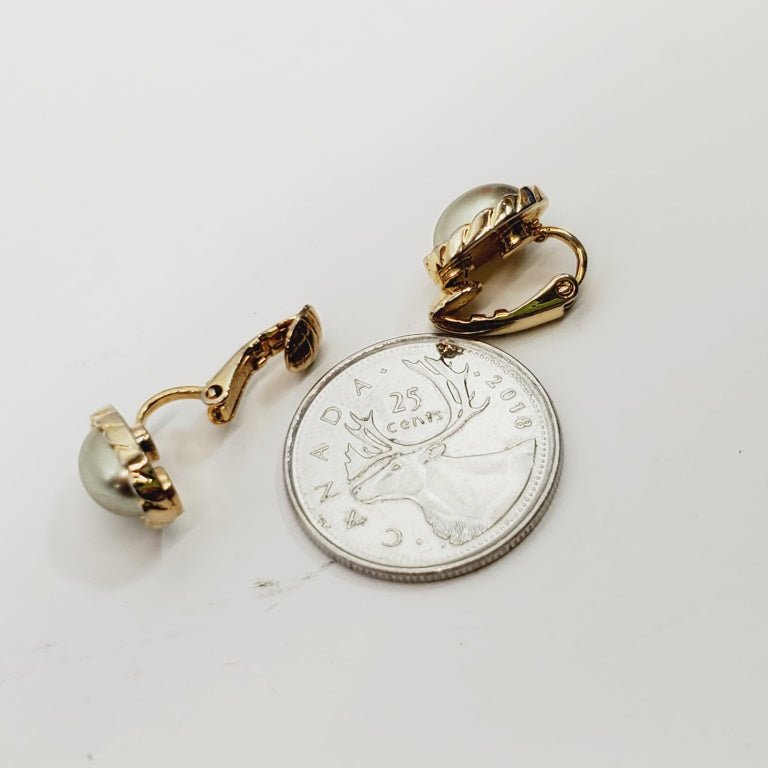 Vintage Clip On Earrings - Unique Collectibles