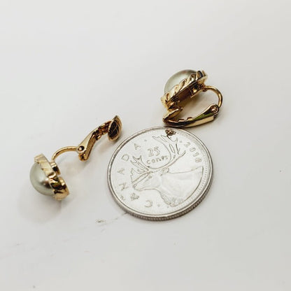 Vintage Clip On Earrings - Unique Collectibles