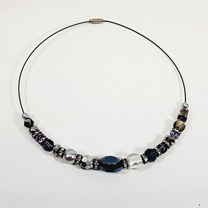 Beaded Necklace - Unique Collectibles