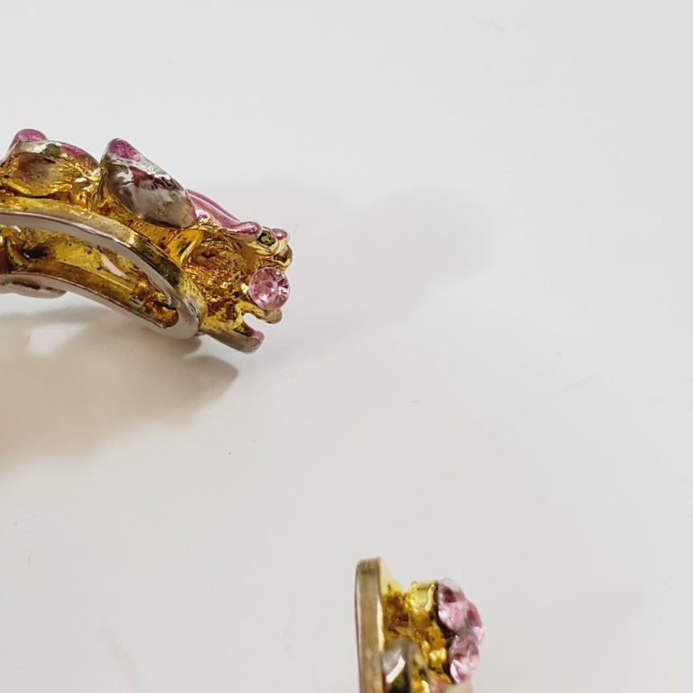 Elegant Hinged Bracelet - Unique Collectibles