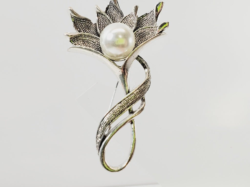 Faux Pearl Flower Brooch - Unique Collectibles