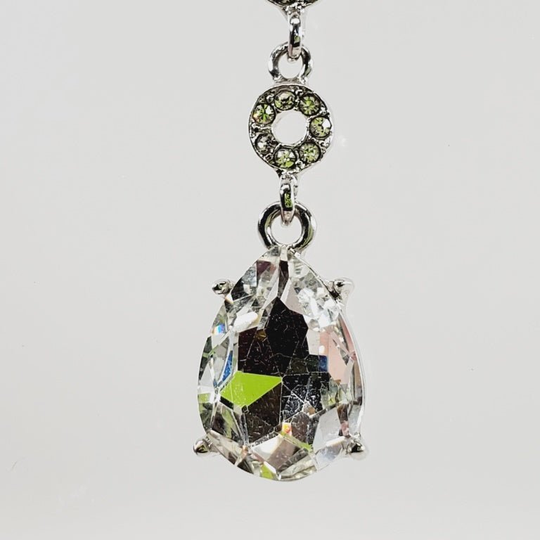 Vintage Tear - drop Shaped Pendant - Unique Collectibles