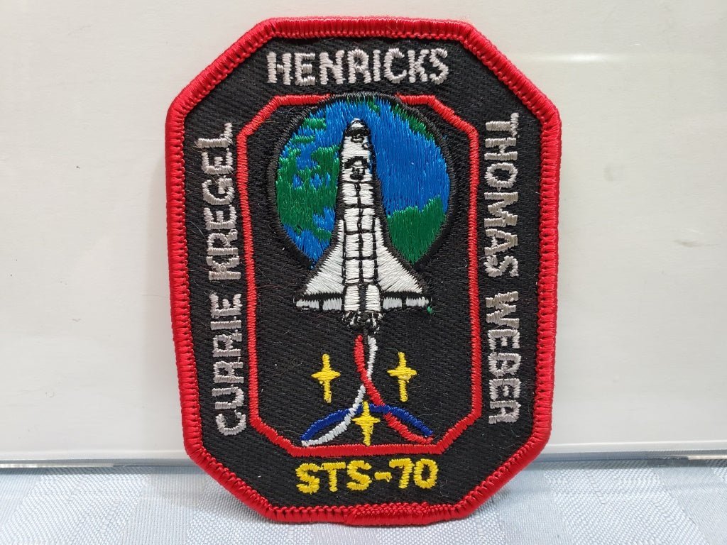 NASA Patch STS - 70 Henricks Currie Kregel Thomas Weber - Unique Collectibles