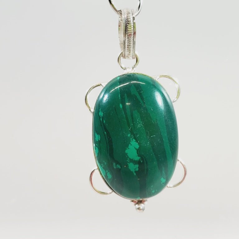 Green Agate Pendant - Unique Collectibles
