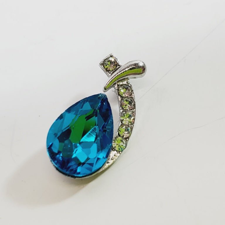 Ice Blue Crystal Pendant - Unique Collectibles