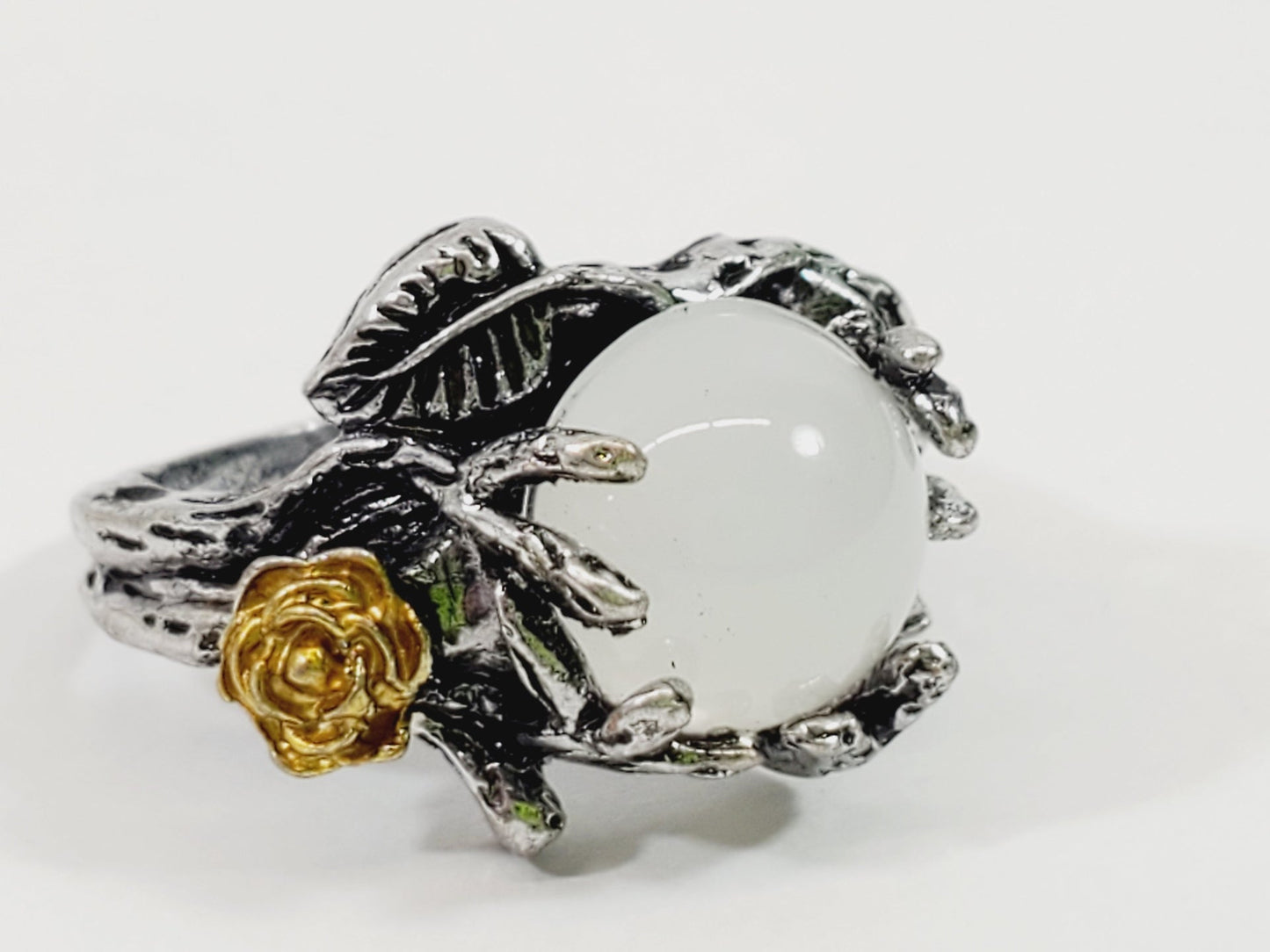 Figural Ring Size 6.5 Moonstone - Unique Collectibles