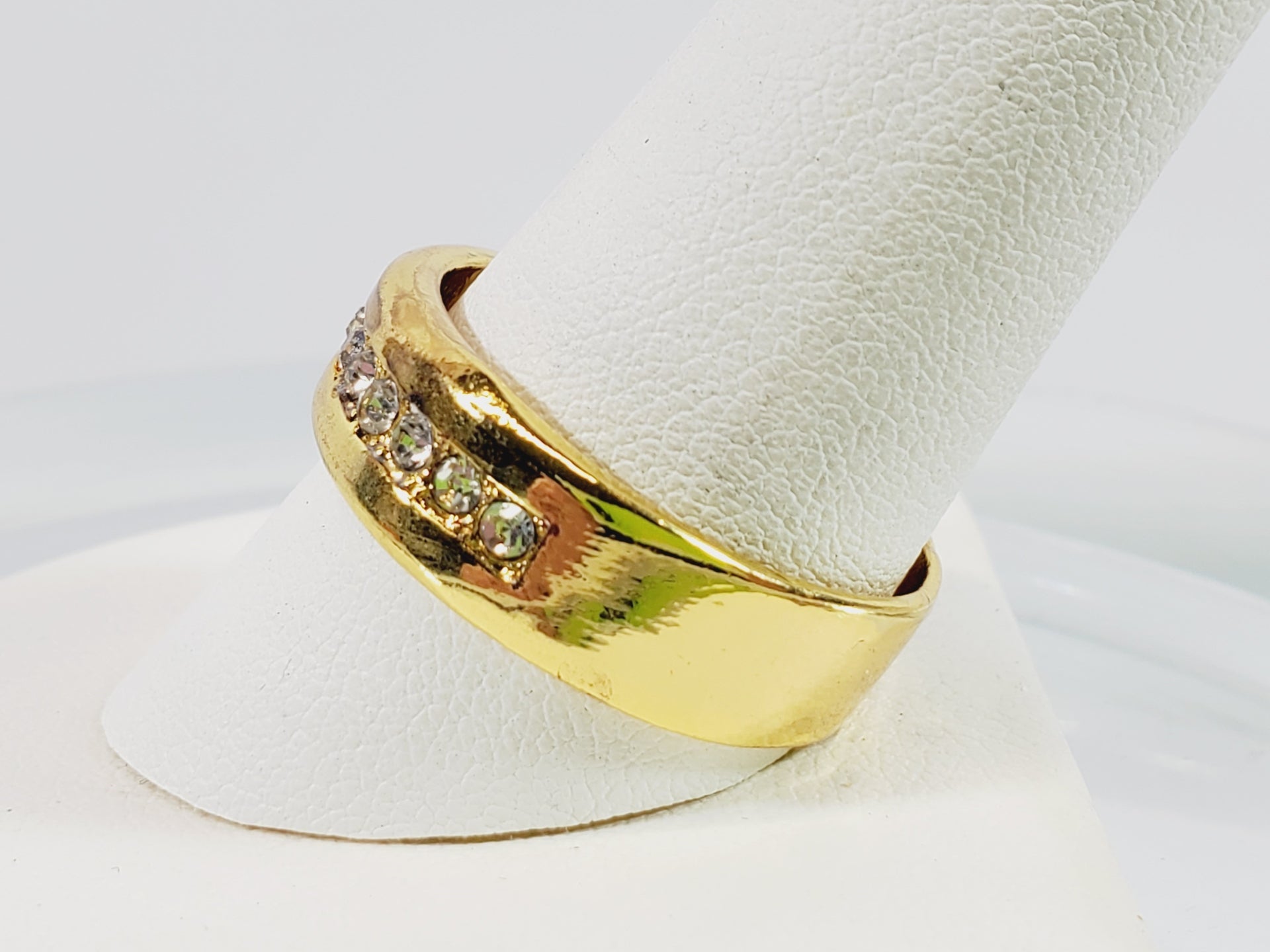 Crystal Ring Size 11 - Unique Collectibles