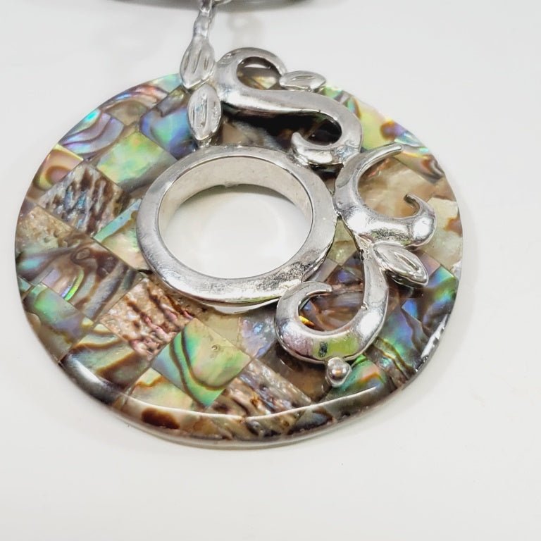 Unique Vintage Pendant - Unique Collectibles