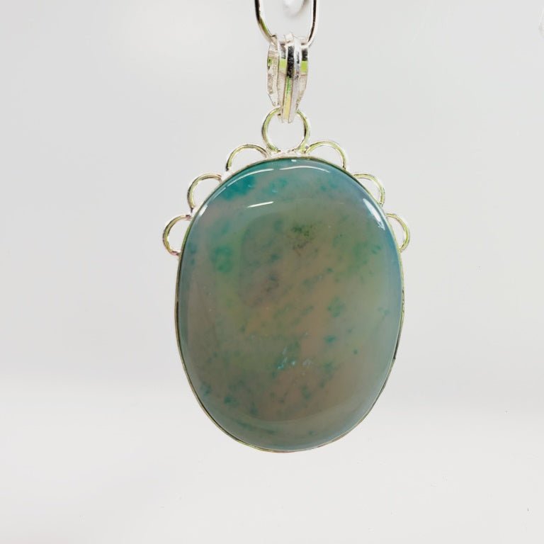 Elegant Pendant - Unique Collectibles