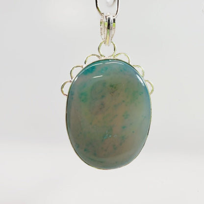 Elegant Pendant - Unique Collectibles