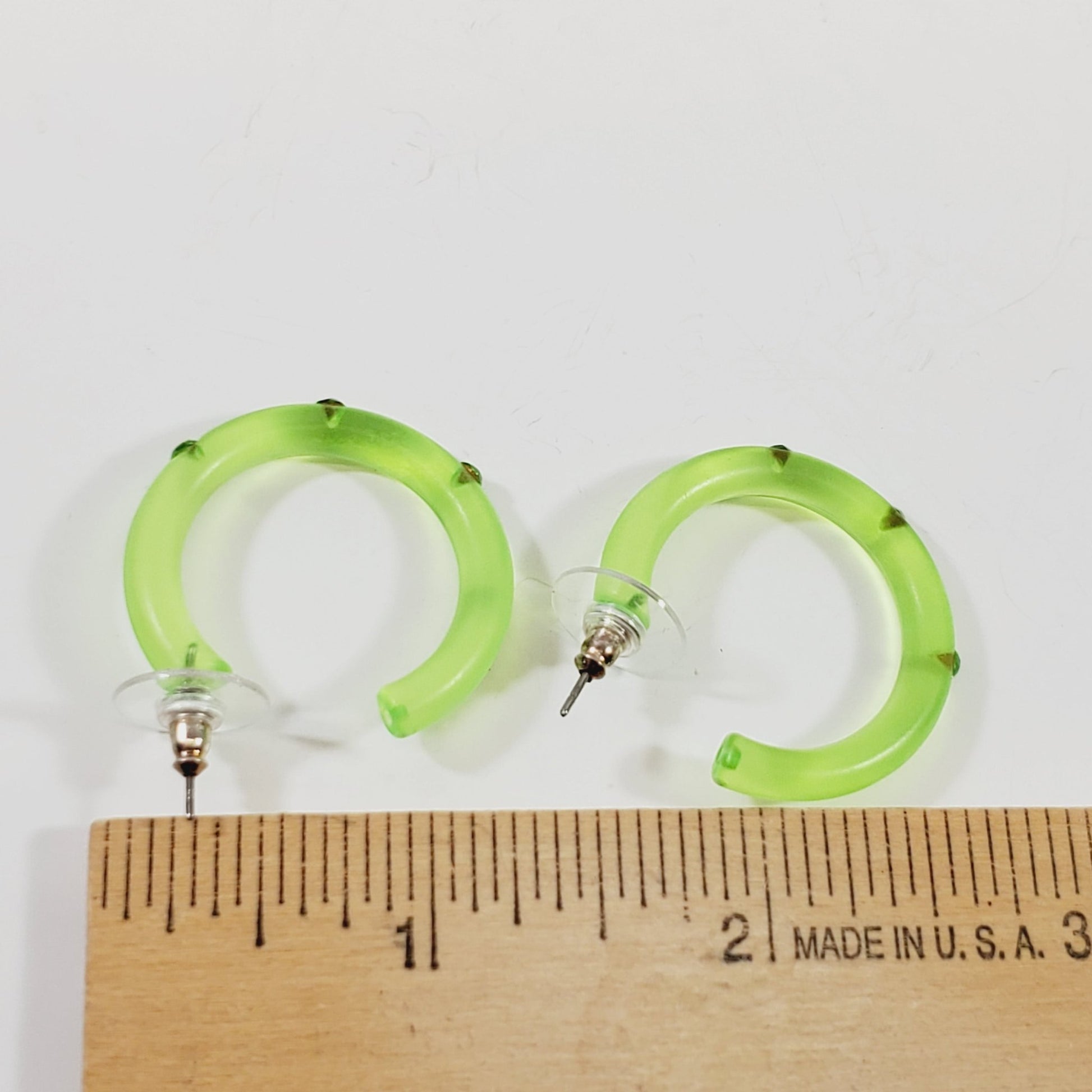 Green Earrings - Unique Collectibles