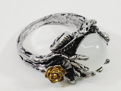 Figural Ring Size 6.5 Moonstone - Unique Collectibles