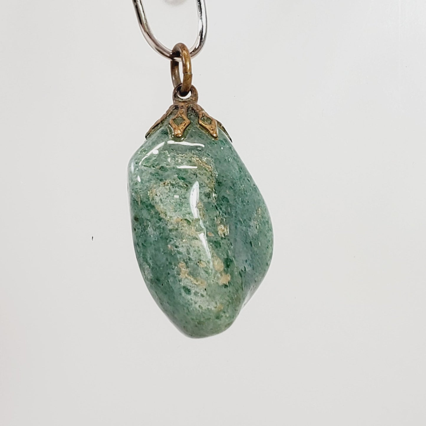 Vintage Green Aventurine Pendant Necklace - Unique Collectibles
