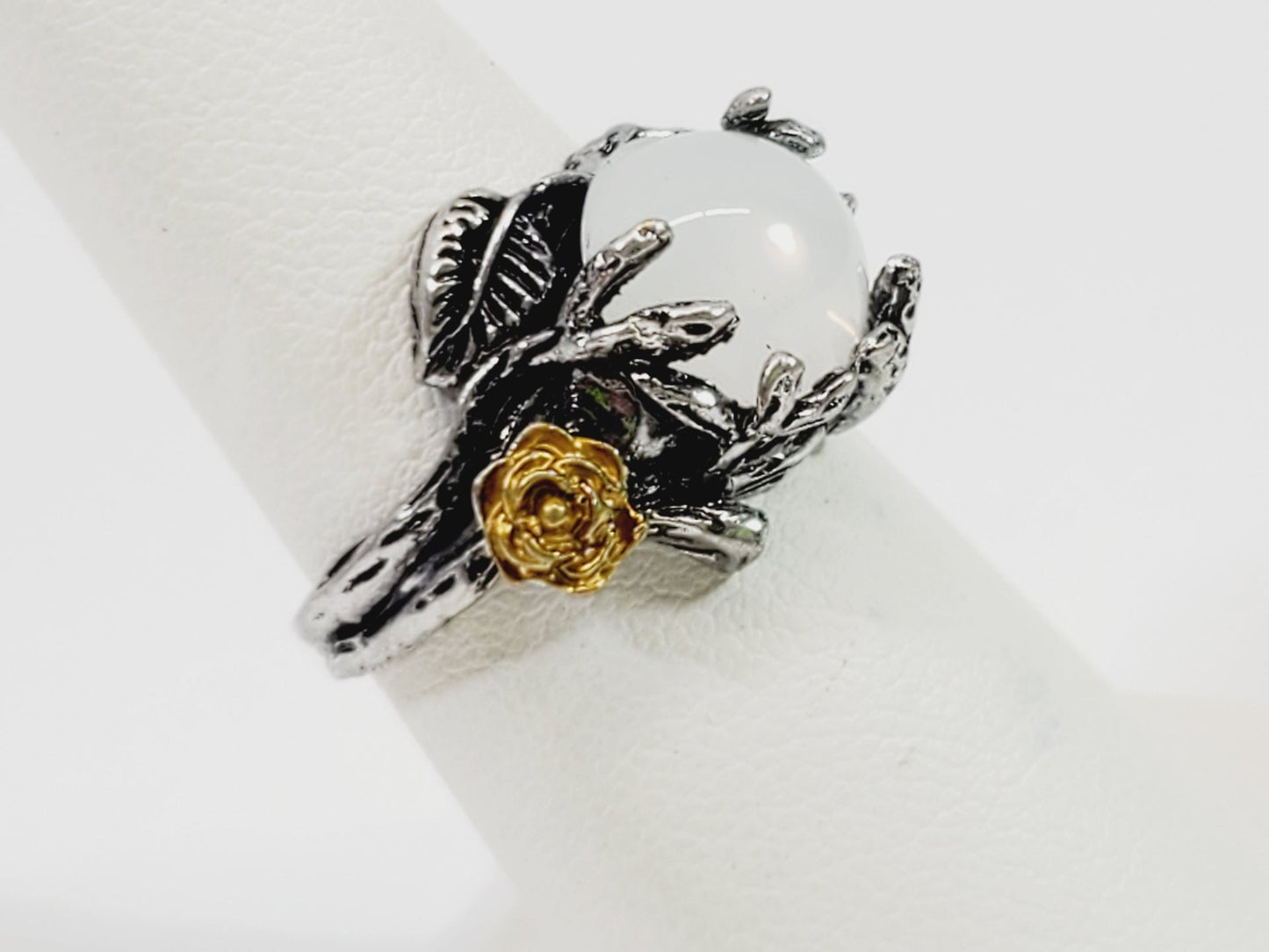 Figural Ring Size 6.5 Moonstone - Unique Collectibles