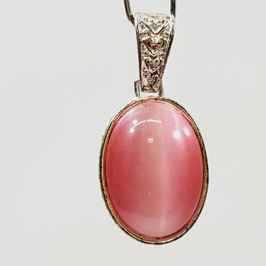 Vintage Pink Pendant - Unique Collectibles