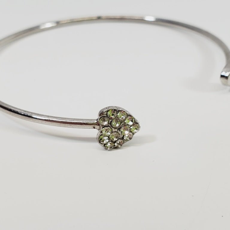Bracelet with Crystal Heart - Unique Collectibles